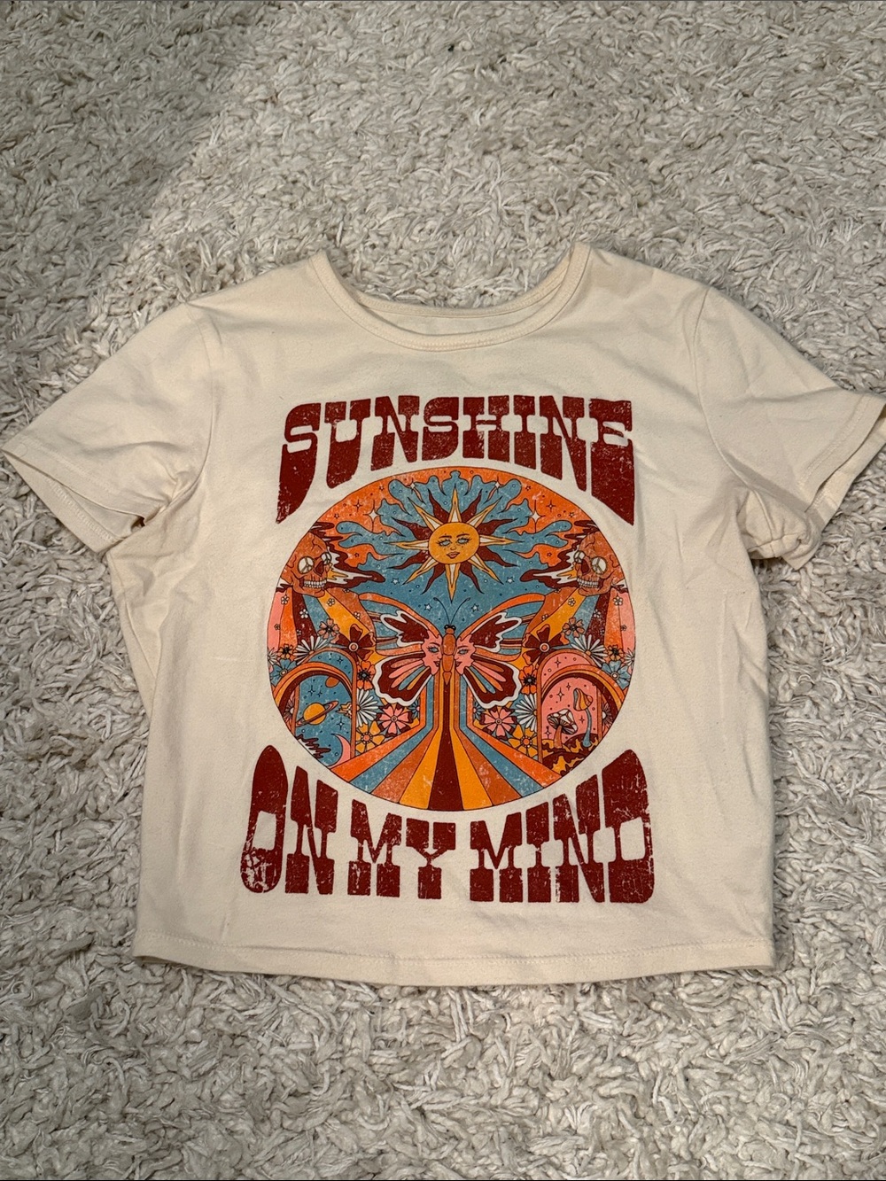 Hollister Cream 'Sunshine On My Mind' Retro Graphic Tee
